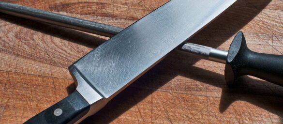 Ostrzałka do noży to sprzęt, który powinien być na wyposażeniu każdej kuchni.